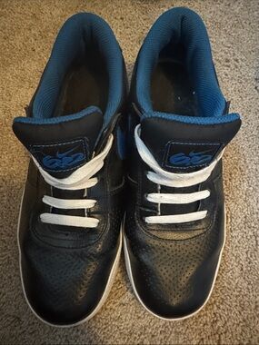 Nike 6.0 skate shoe boys